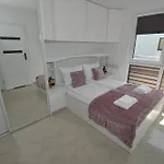 Апартаменты Taras80m2 *